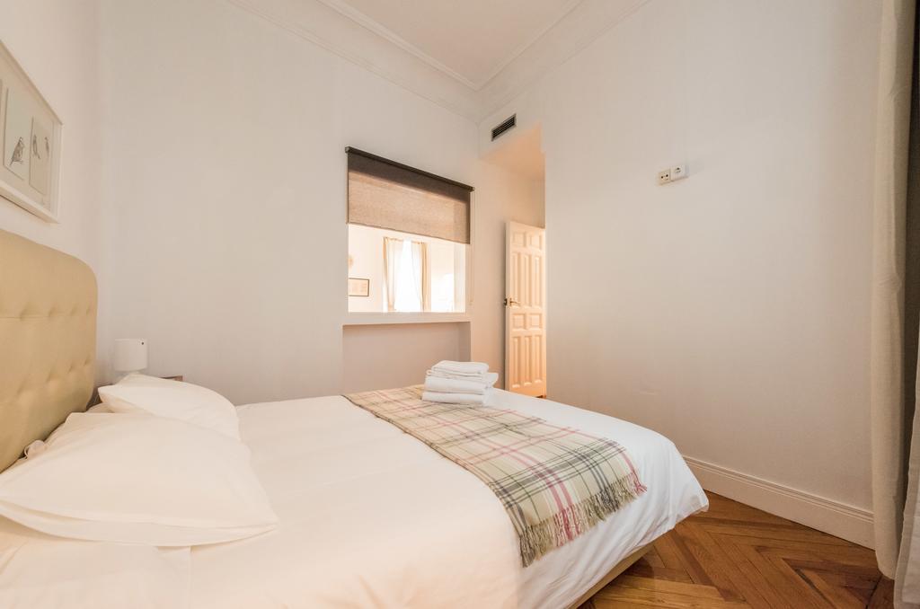 Apartamentos Alcala Madrid Exterior photo