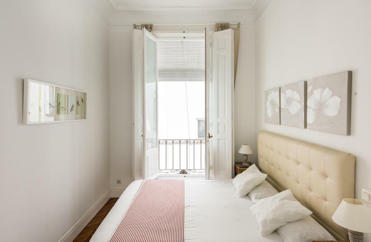 Apartamentos Alcala Madrid Exterior photo