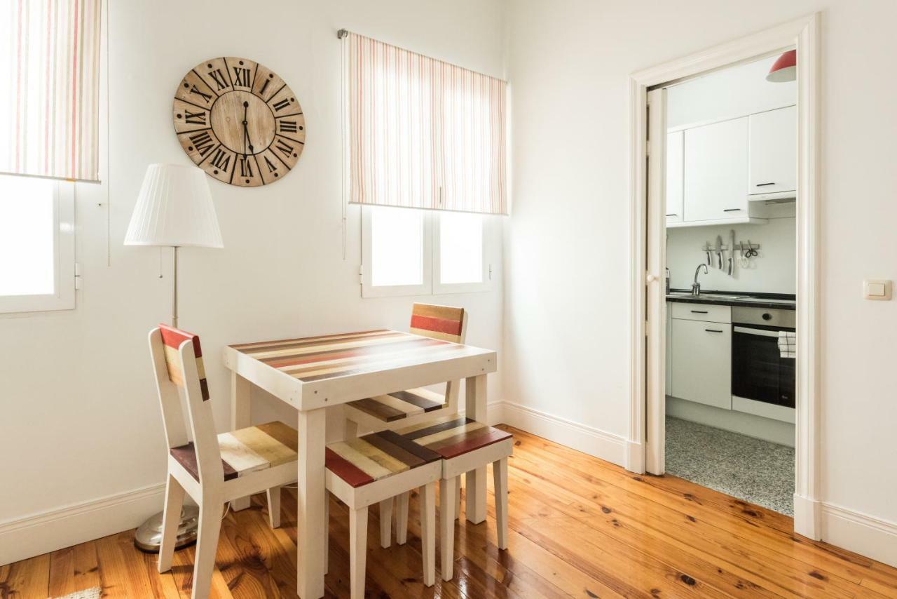 Apartamentos Alcala Madrid Exterior photo